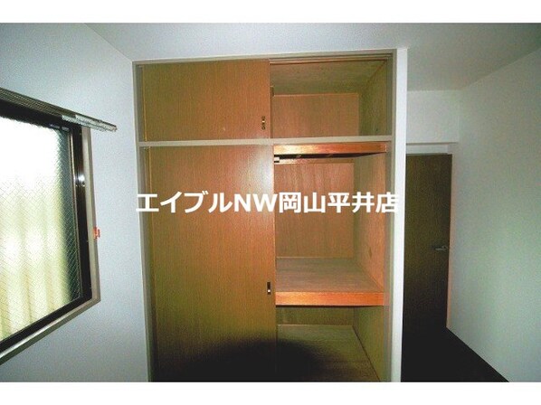 マンションエトワールの物件内観写真